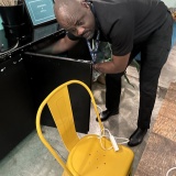 海外宿で充電コードが消えた末に。