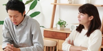 【常識？非常識？】人前式の結婚証明人を誰にするかで悩んでいる...私は両父親がするものと思っていたのに、義実家から義妹を推された...