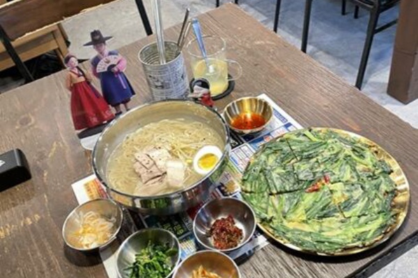 あっちこっちここページ あっちこっち ここdeランチ - カフェランチ