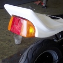 エイプ５０ レストア・カスタム：『CBXテールカウル変身セット』取り付け