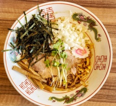 【周南市】煮干しラーメン まるにぼ AEON TOWN周南店 「煮干しまぜそば」 #まるにぼ #イオンタウン周南 #煮干し #まぜそば #周南市 #山口県 #ラーメン #つけものいし