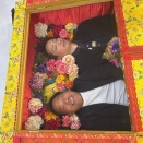 棺桶に入ってきました。