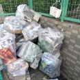 【画像】ガンプラの箱が大量にゴミに出されているゴミ捨て場が発見される。マニアの断捨離か？ｗｗｗｗ