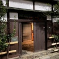丸の内「勝手口　河内屋」