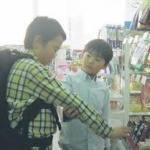今は「叱らない育児」が主流！　子供が万引きをしても「どうしたの？」と優しく聞く事