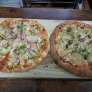 【画像】晩ごはん食べる【手作りピザ】