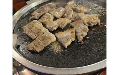 『韓国健康酒場ビビンバ小屋でサムサムコース』の画像