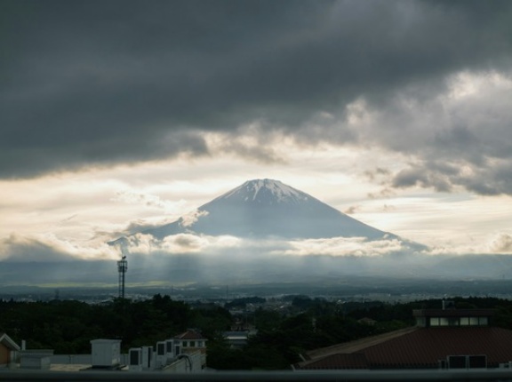ニコ生の富士山滑落見たんだけど別にイグノーベル扱いするほどでもなくね？