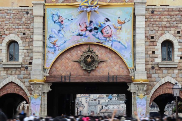 おばさんと小学生の内緒のディズニー