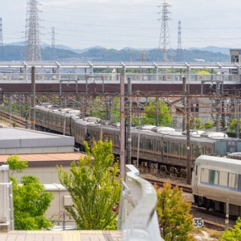 JR・阪急・バスの年末年始の運行ダイヤはこんな感じ。終夜運転はなし