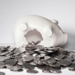 100万すら貯金が無い奴が半数もいるとか貧困国過ぎないか？ｗｗｗｗｗ
