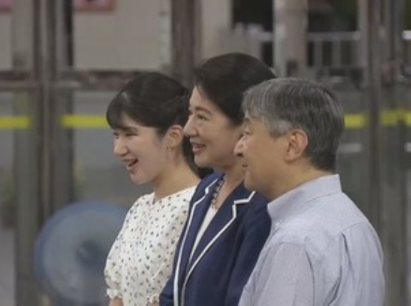 天皇夫妻　7日夕　須崎から帰京