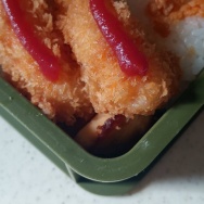 あちーねー💦と、ピンク花のちょうちょ作りました。