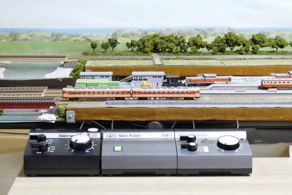 鉄道模型少年時代レイアウト・ジオラマ完成品 ケース・パワーパック付