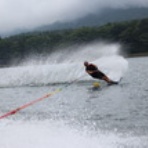 ウェイクボード、フライボード、水上スキー　山中湖さんすい