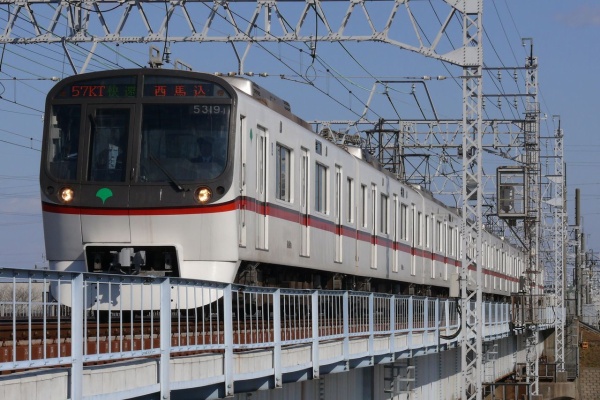 さよなら京急2000形 朝ラッシュ時7:00～8:31 横浜駅【4K】 - YouTube