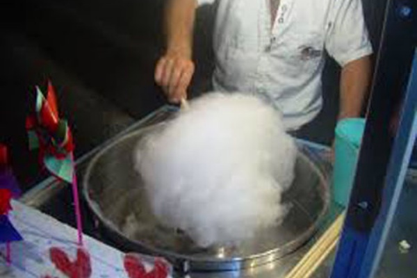 台湾速報 懐かしのお菓子 綿あめ が凄い進化してる 台湾の反応 おじいちゃんすごい かわいい かっこよすぎｗｗ 台湾速報