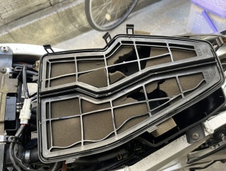 ウルフ250:エアフィルター崩壊