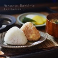 鮭むすび・チーズおかかむすび