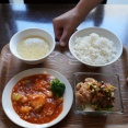 昼は【杏仁荘】からの【FAKE IT COFFEE】。夜は【洋食屋とまと畑 東比恵店 】。