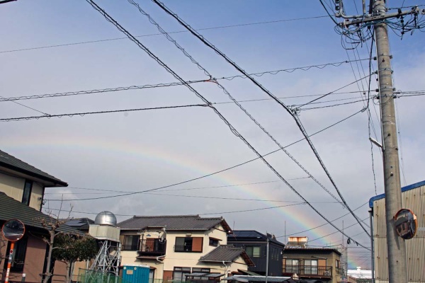 民芸家具 輸入住宅建材 山あり 谷あり 努力あり 虹