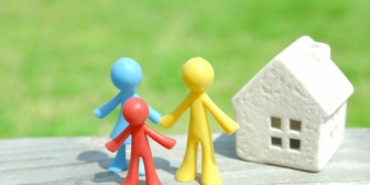 【家】子供たちが小さい今に建てるか、あと２０年近く待つか悩み中なんだが…