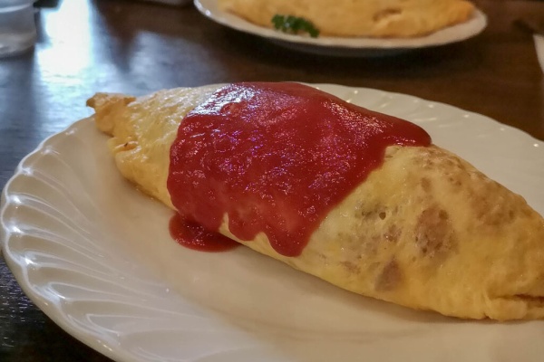居食屋レインボー オムライス