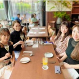 『40代女子会』の画像