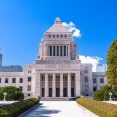 【悲報】いまの生活が苦しいのを「政府」のせいにしてるやついるよな