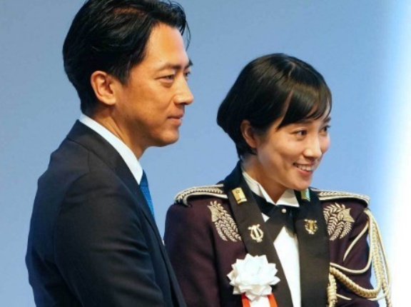 【？？？】陸上幕僚長「演奏服装は指示されたら制服を着用できる規則だが、勝手に着ても違反ではない」自衛官自民党大会問題について
