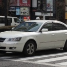 甲州街道のヒュンダイ ソナタ
