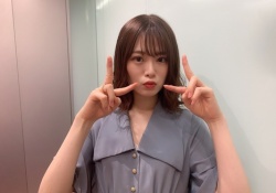 【画像】ネタ抜きで山崎怜奈センターってかなり映えるんちゃう？