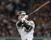 梅野隆太郎←1.2億円、坂本誠志郎←1億円