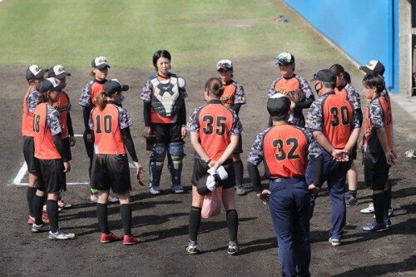 Crescendo ソフトとバレーの美女を探せ ソフトボール 実業団