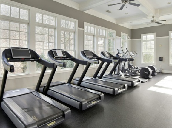 毎日ジムで10キロランニングしてる