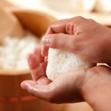【衝撃】「他人が握ったおにぎり」食べられない人47.8％！こんなに多いとは