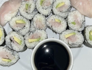 外国人「マグロやサーモン以外の寿司ネタなら何が一番好き？」