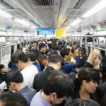 満員の通勤電車の中で急におなかがゴロゴロしてきて…