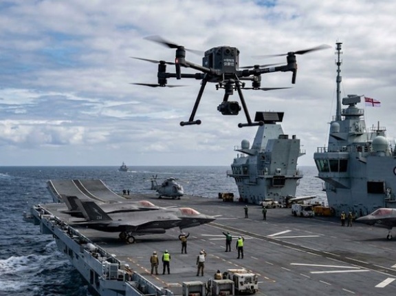 英特殊部隊が使用する中国製ドローン、英国海軍のデータを中国を秘密裏に送信！