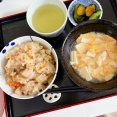 【シニアの暮らし】ひとりでもちゃんと食べる😋久々の炊き込みご飯。。