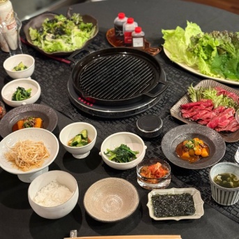 WBC日本vs韓国戦を観ながら、焼肉の夜ごはん