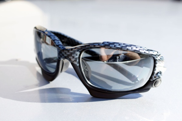 OAKLEY『SPIRIT JACKET』調光サングラス(度付き) 浮き上がり