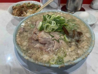 我孫子にとの丸系のラーメン屋が出来たんだって　中華そば まるや食堂