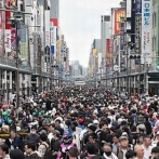 【画像】国内最大級のコスプレイベント『ストフェス（日本橋ストリートフェスタ）』、ガチでヤバすぎるローアングル撮影者が大量発生して地獄に…　想像の200倍以上怖い