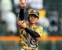 阪神タイガースはなぜ大事な場面で代打・糸原がコールされるのか？