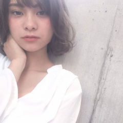 柔らかく、透明感のあるヘアスタイルにするために