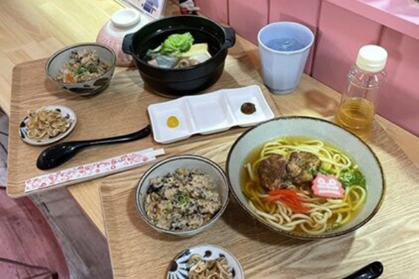 あっちこっち ここdeランチ