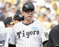 【悲報】藤川球児監督、さすがに采配が酷いとファンから総スカン