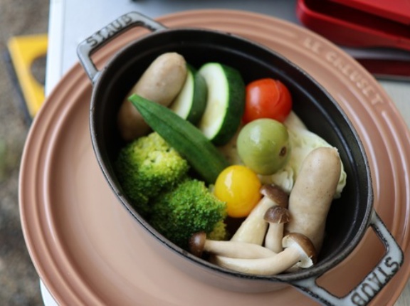 キャンプの朝ごはん。せいろ蒸しに憧れたのだが…