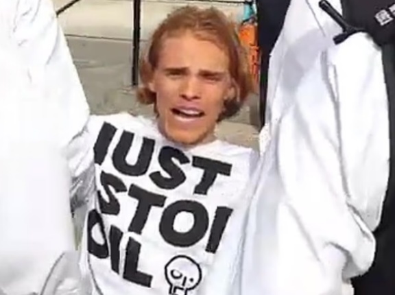 イギリスの活動家「集団万引きをして貧しい人に食品を配ります！」→そして大炎上ｗ　海外の反応。